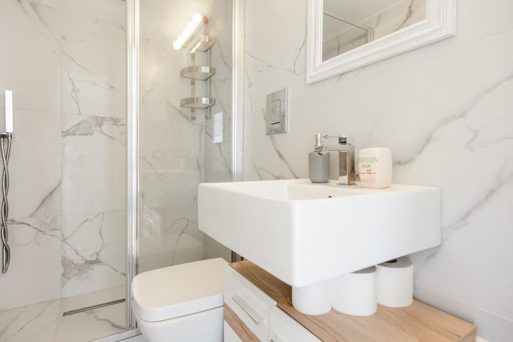 Stay In Naples Flats Экстерьер фото